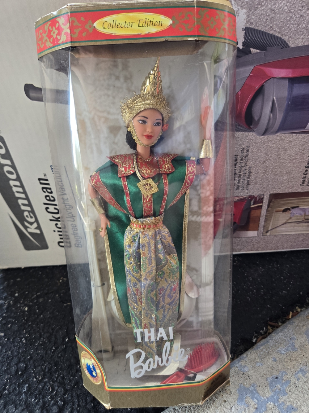 Barbie Thai Collector Edition Doll in Green and Gold